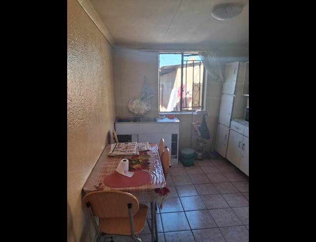 1 BEDROOM HOUSE FOR SALE IN JABAVU